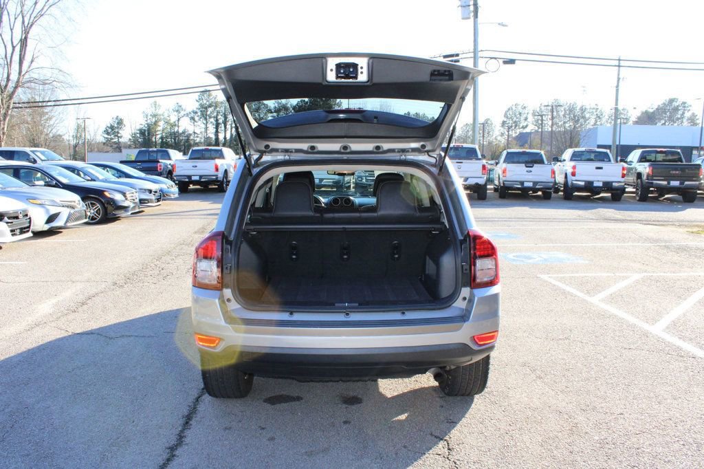 Used 2016 Jeep Compass 75th Anniversary w/ Power Value Group image 9