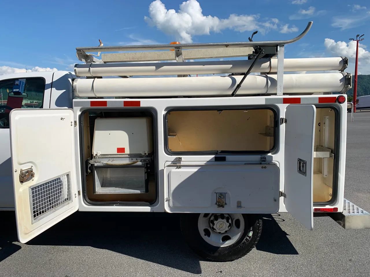 Used 2005 Chevrolet Silverado 2500 W/T RWD image 20