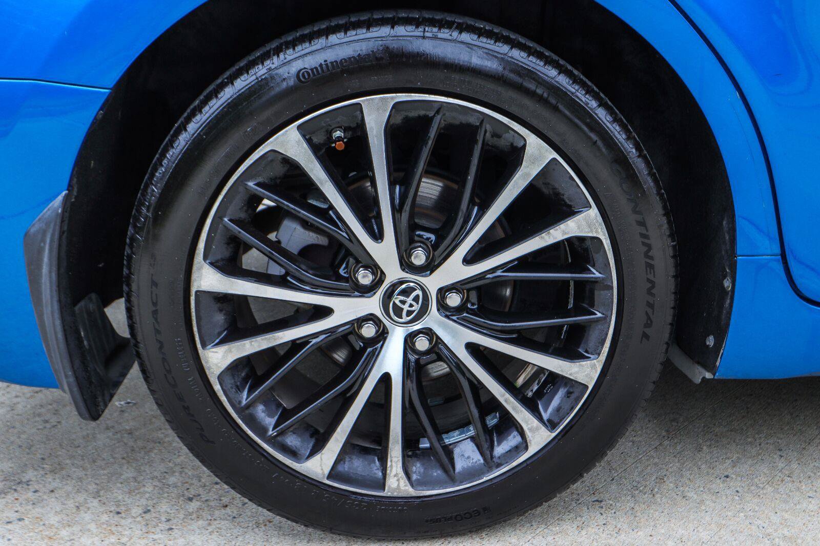 Used 2019 Toyota Camry SE FWD image 23