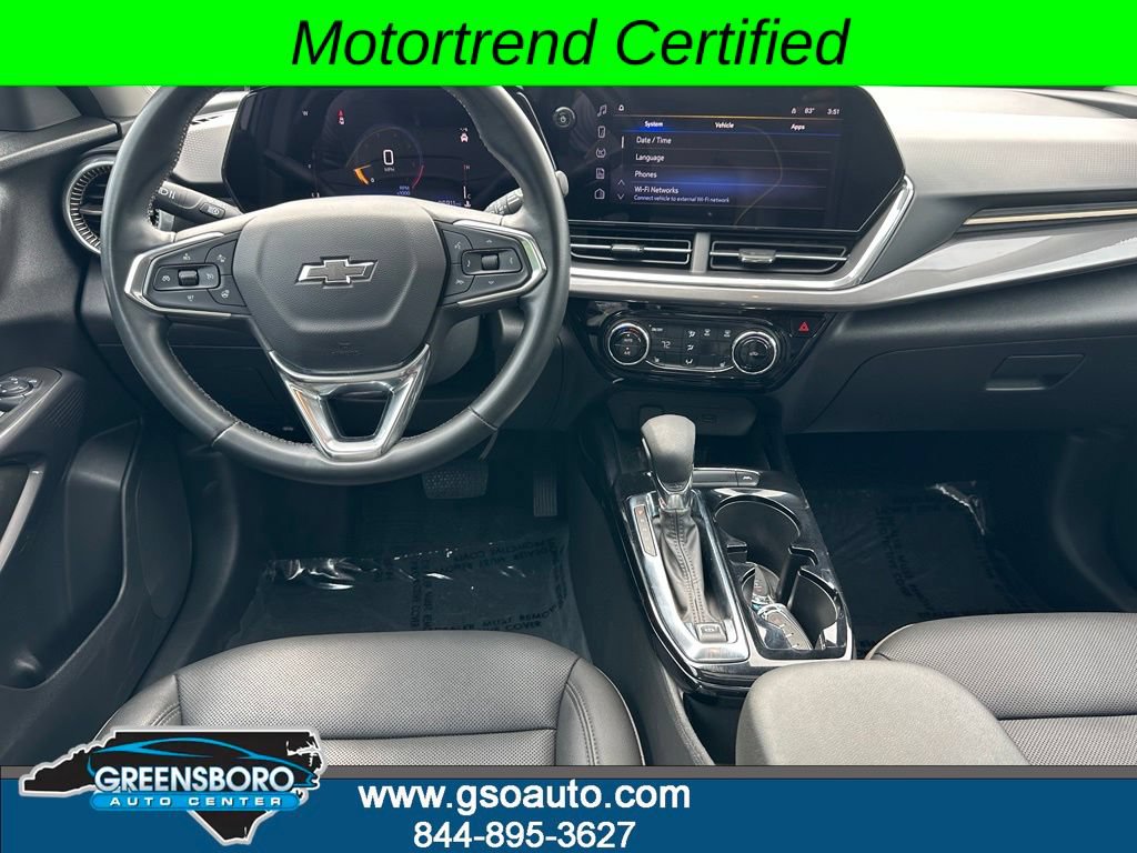 Used 2024 Chevrolet Trax ACTIV w/ Sunroof Package FWD image 5
