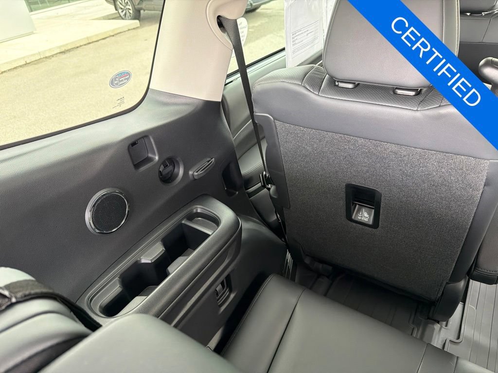 Certified 2026 Subaru Ascent Touring AWD/4WD image 30