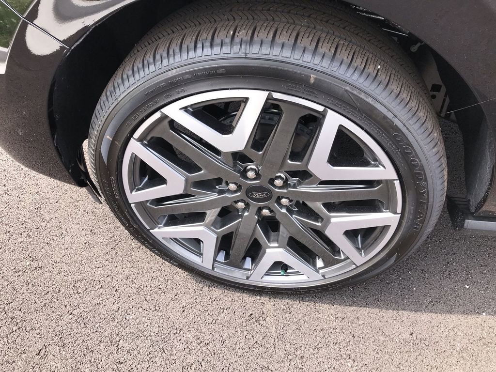 New 2026 Ford Expedition Max Platinum w/ Platinum Ultimate Package image 10