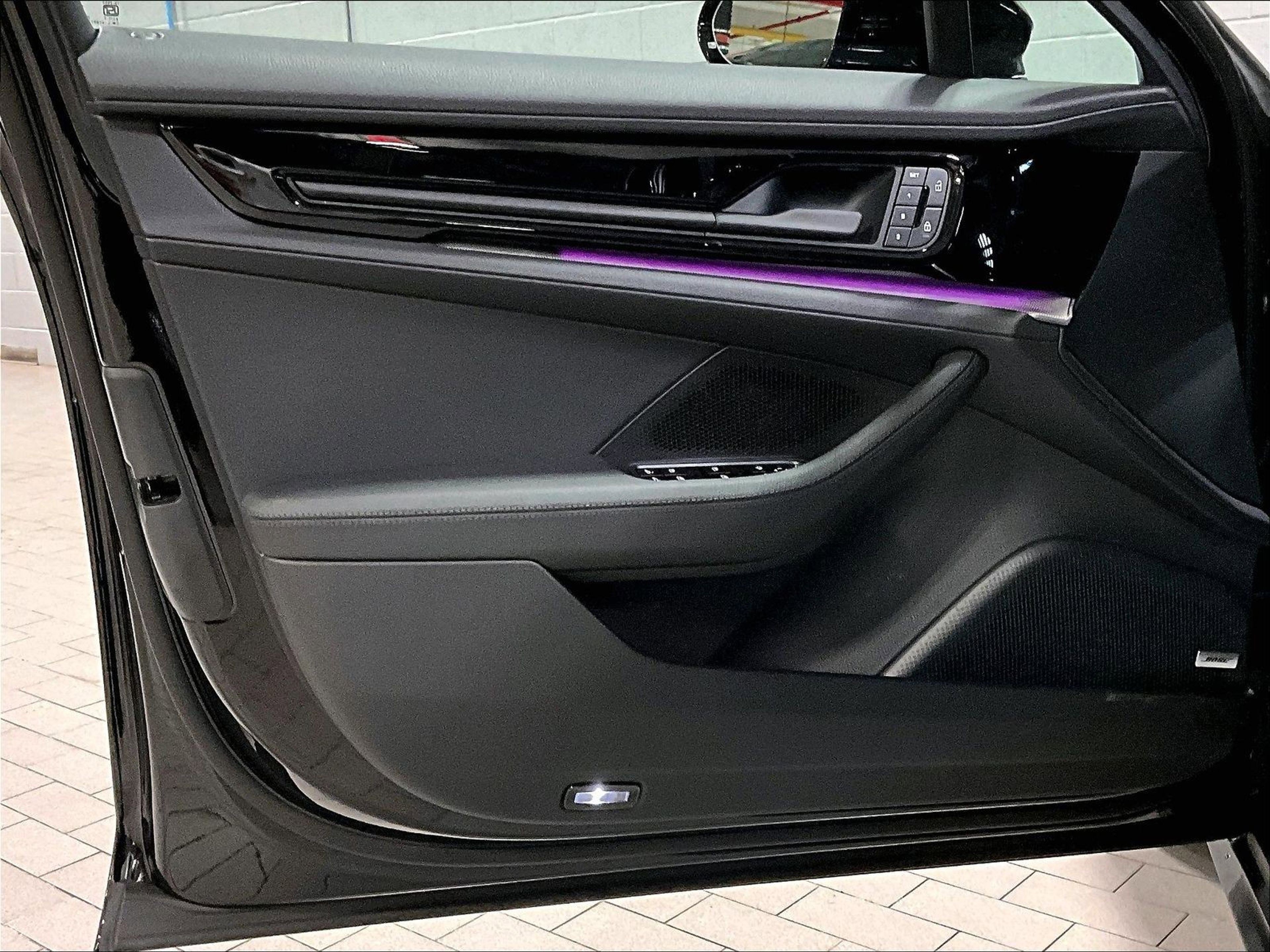 New 2026 Porsche Panamera 4 AWD/4WD image 14