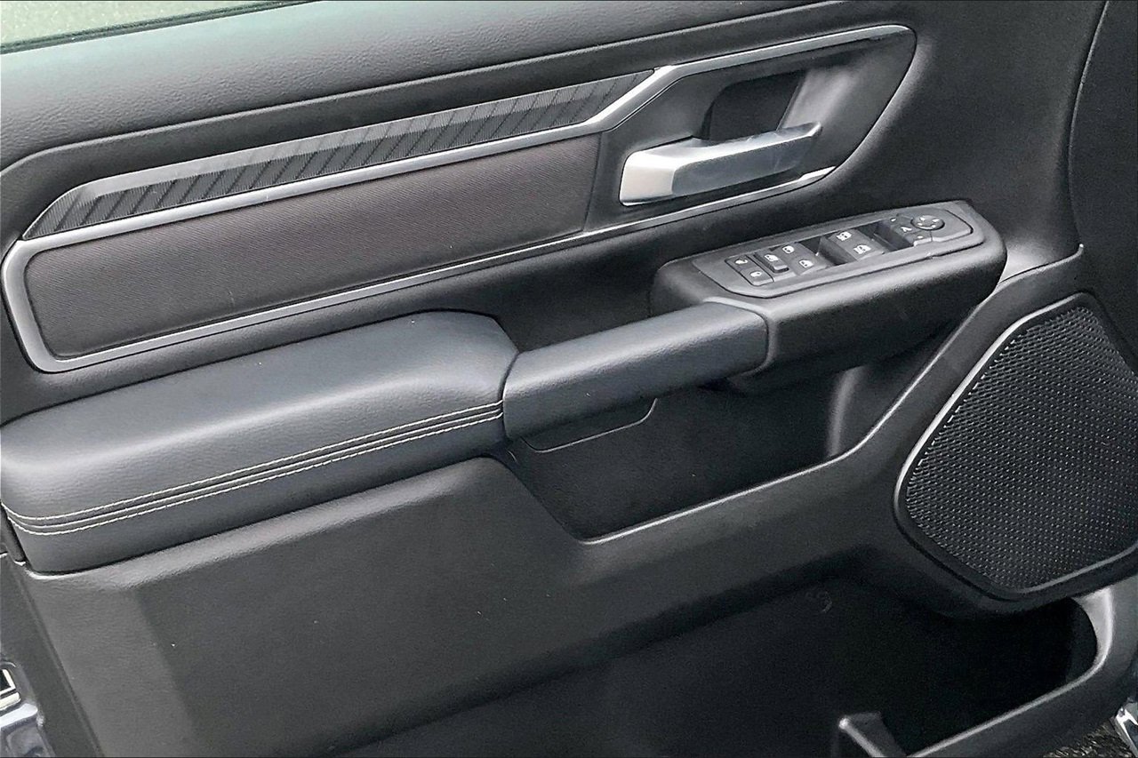 New 2026 RAM 1500 4x4 Crew Cab image 27