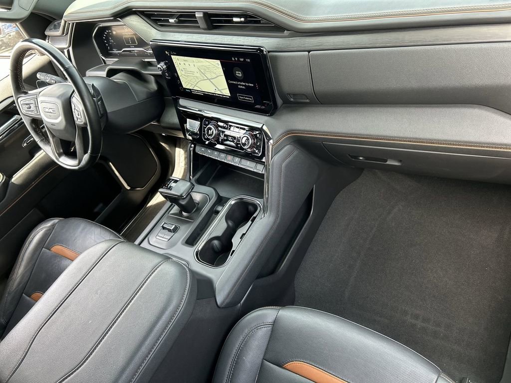 Used 2024 GMC Sierra 1500 AT4 w/ Technology Package image 28