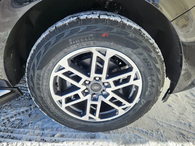 New 2026 Ford Expedition Active image 18