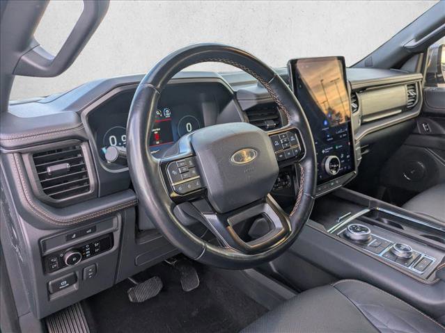 Used 2023 Ford Expedition Platinum AWD/4WD image 10