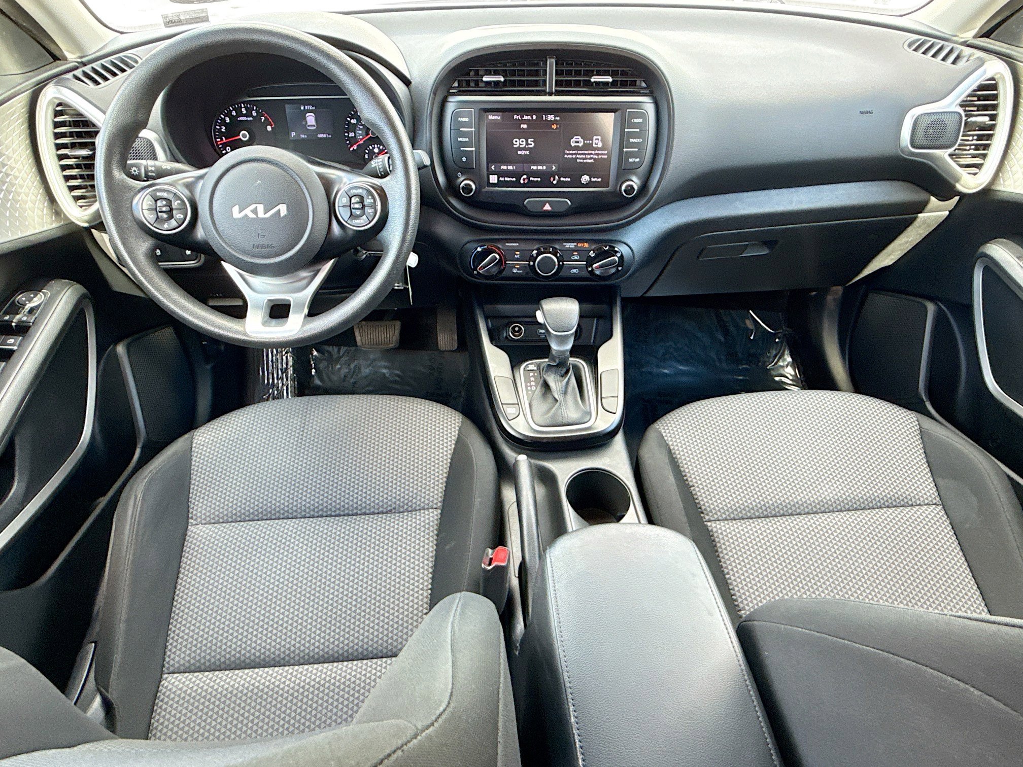 Used 2022 Kia Soul LX image 15