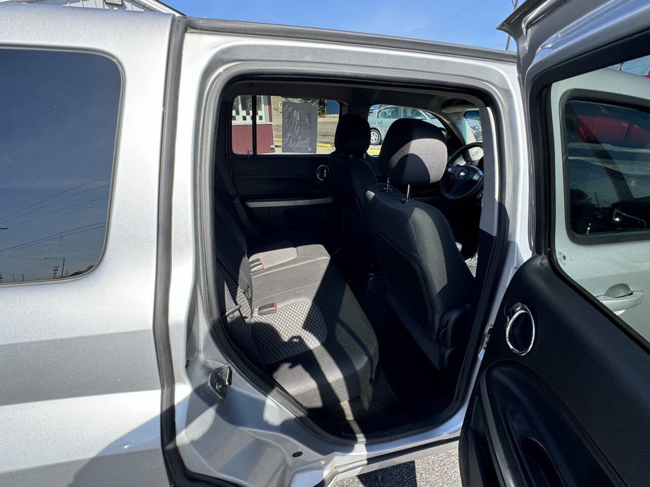 Used 2010 Chevrolet HHR LT FWD image 36