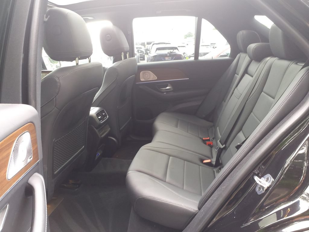 Certified 2025 Mercedes-Benz GLE 450 4MATIC w/ AMG Line Exterior image 20