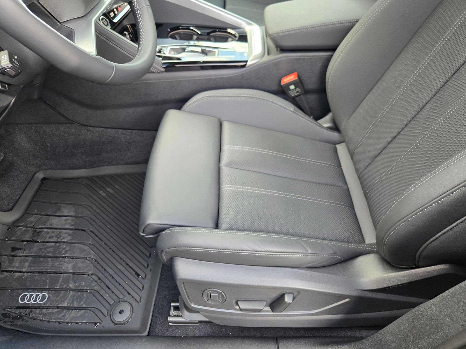 New 2025 Audi Q5 Premium Plus AWD/4WD image 26