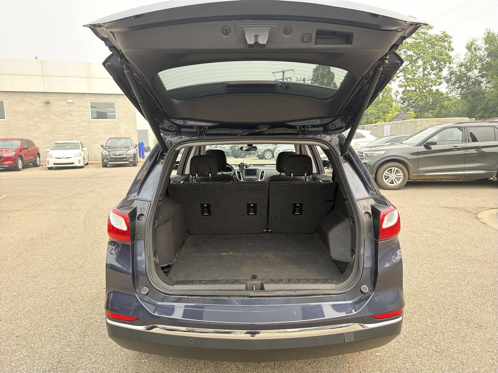 Used 2019 Chevrolet Equinox LT FWD image 35