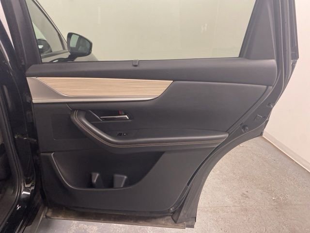 Used 2024 MAZDA CX-90 Plug-In Hybrid w/ Premium Pkg image 33