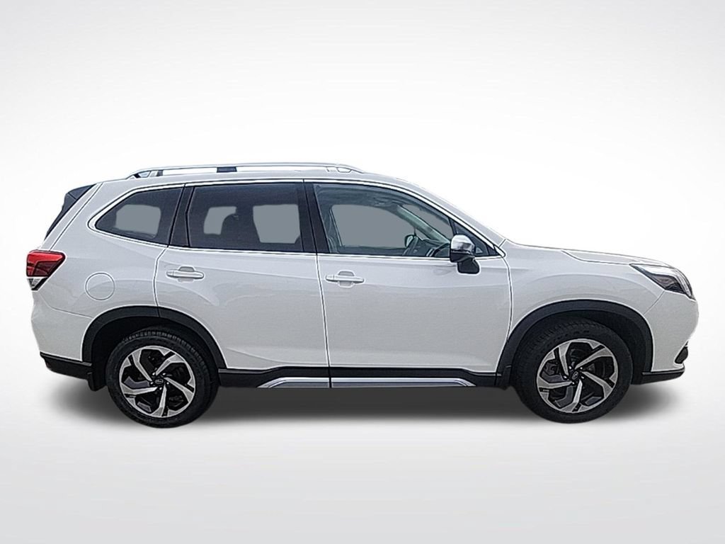 Used 2024 Subaru Forester Touring AWD/4WD image 8