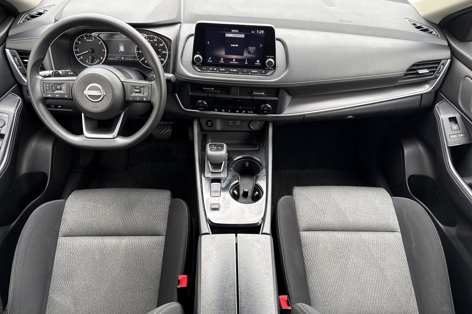 Used 2024 Nissan Rogue SV image 15