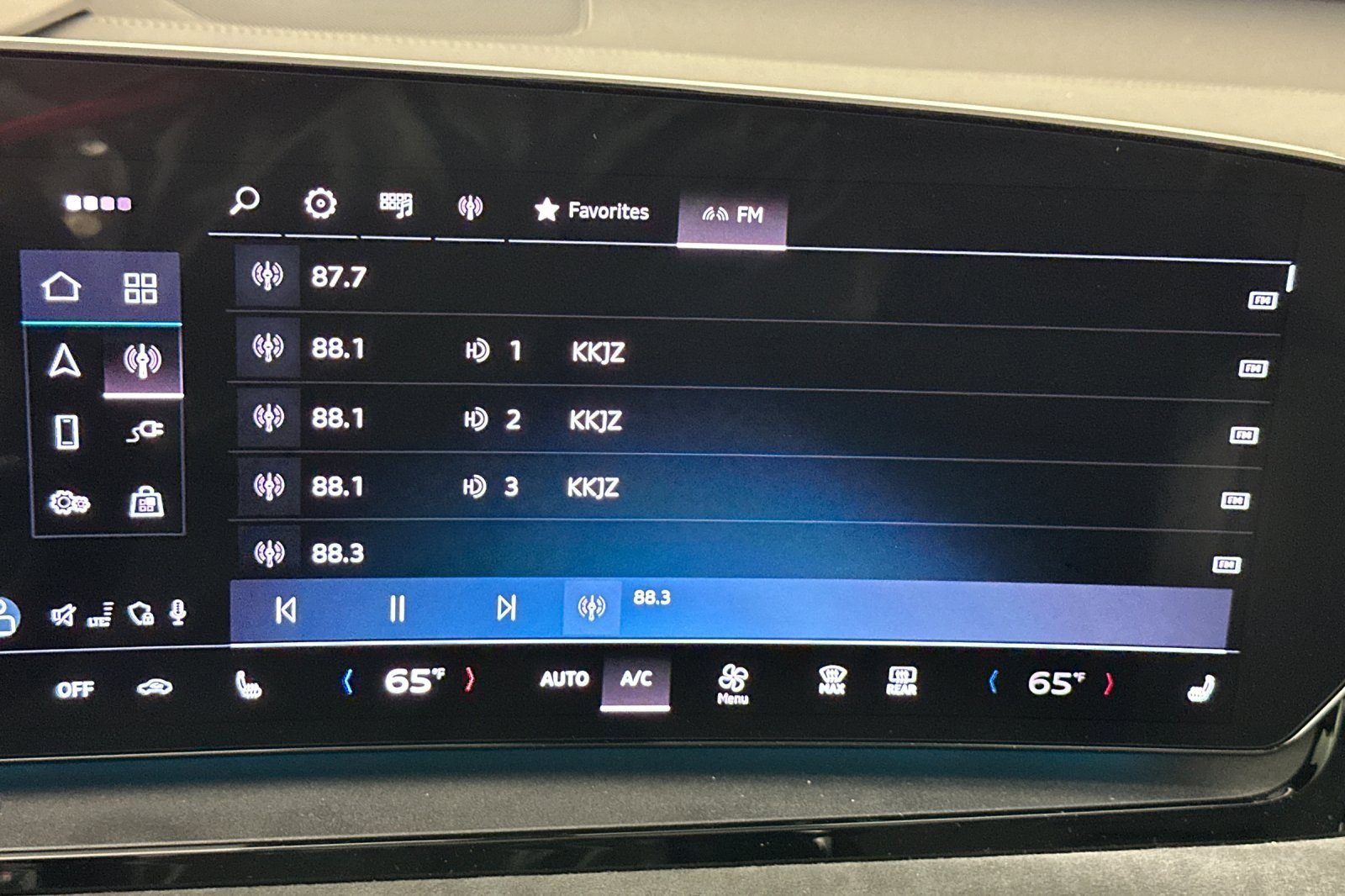 New 2025 Audi SQ6 e-tron Premium Plus AWD/4WD image 17