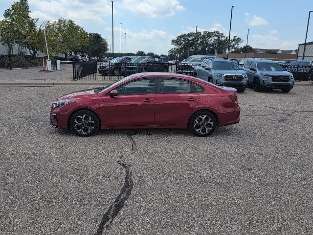Used 2019 Kia Forte LXS FWD image 2