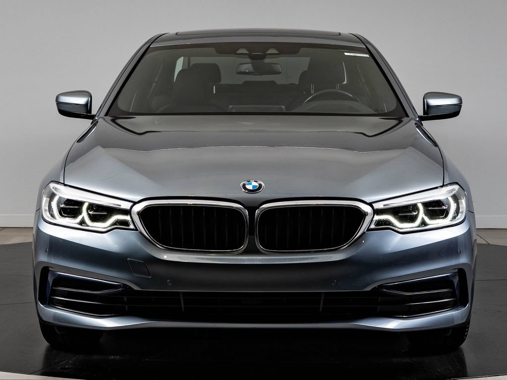 Used 2019 BMW 540i xDrive w/ Executive Package AWD/4WD image 2