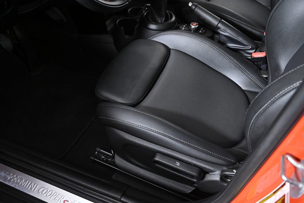 Used 2021 MINI Cooper S image 22