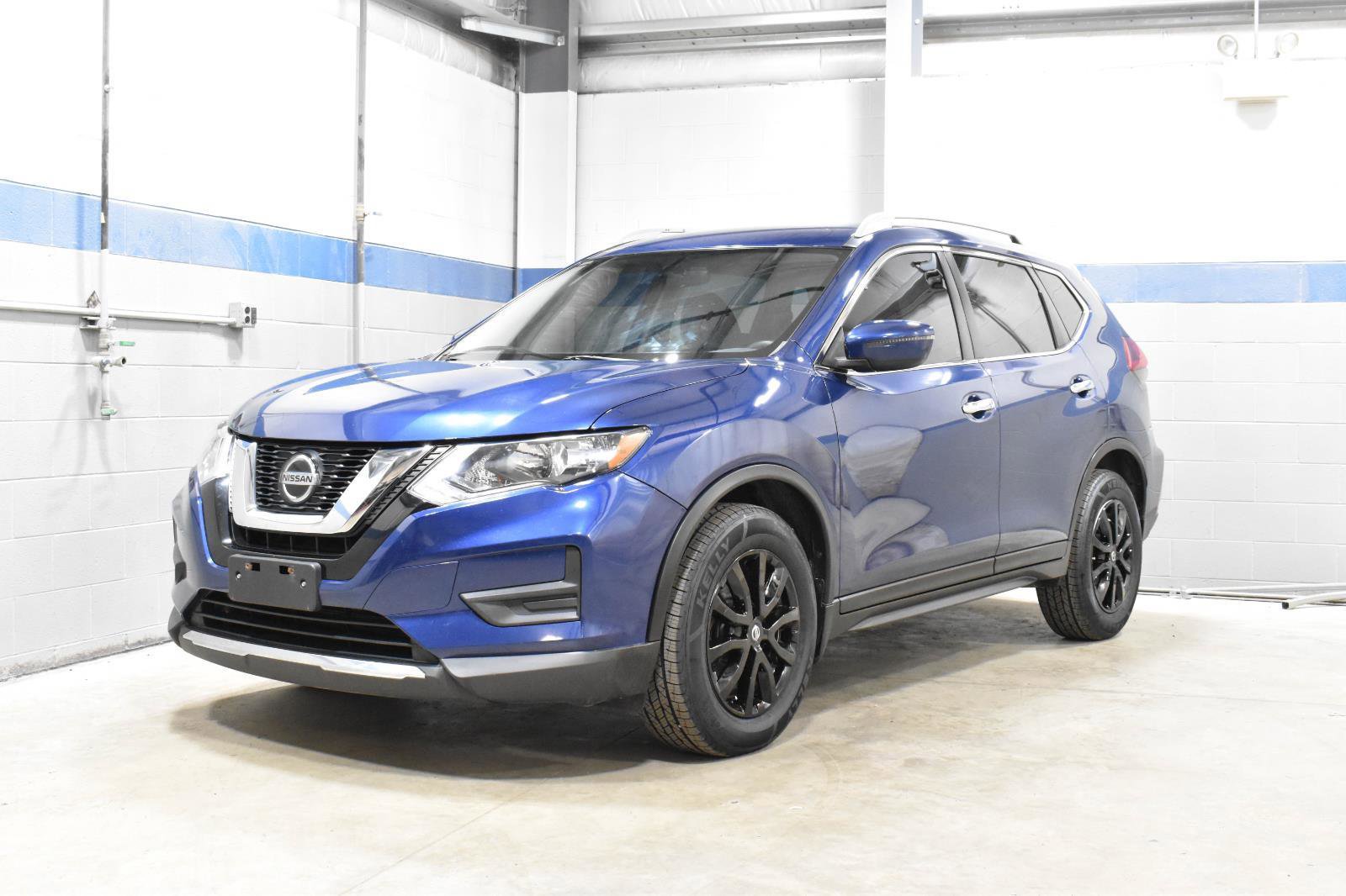 Used 2019 Nissan Rogue S image 3