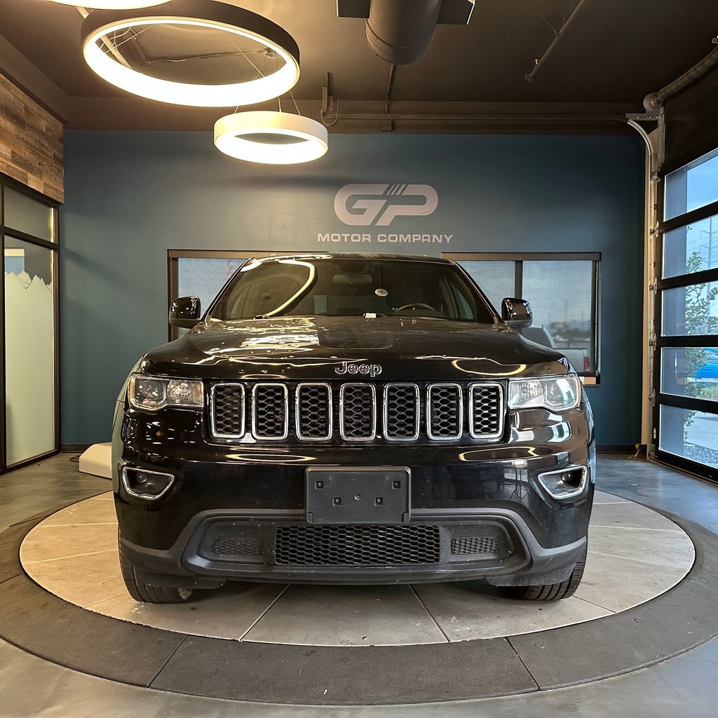 Used 2019 Jeep Grand Cherokee Laredo w/ Security & Convenience Group AWD/4WD image 8