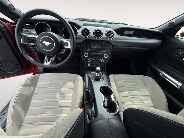 Used 2016 Ford Mustang GT RWD image 14