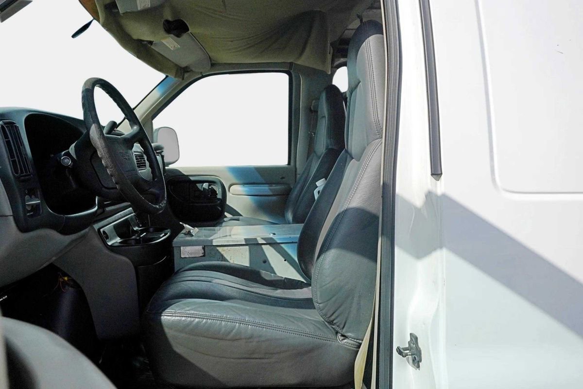 Used 1997 GMC Savana 2500 image 14