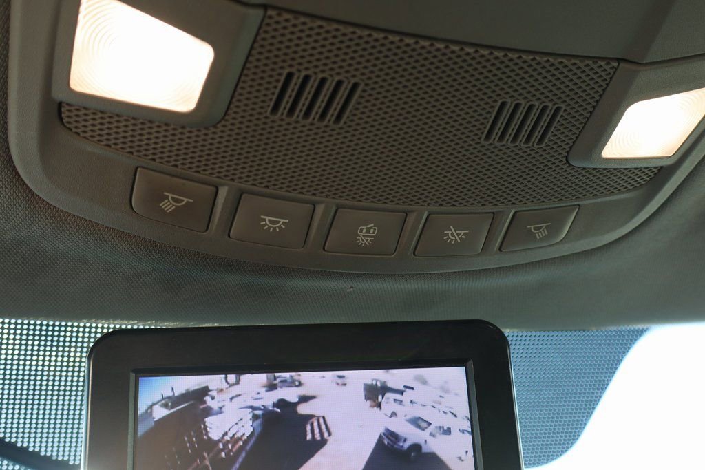 Used 2017 Ford F550 2WD Regular Cab Super Duty image 35