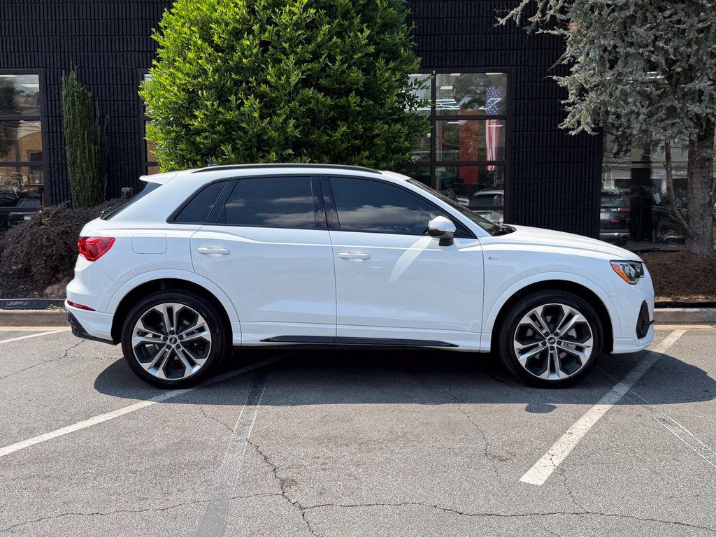 Used 2021 Audi Q3 2.0T Premium w/ Convenience Package AWD/4WD image 21