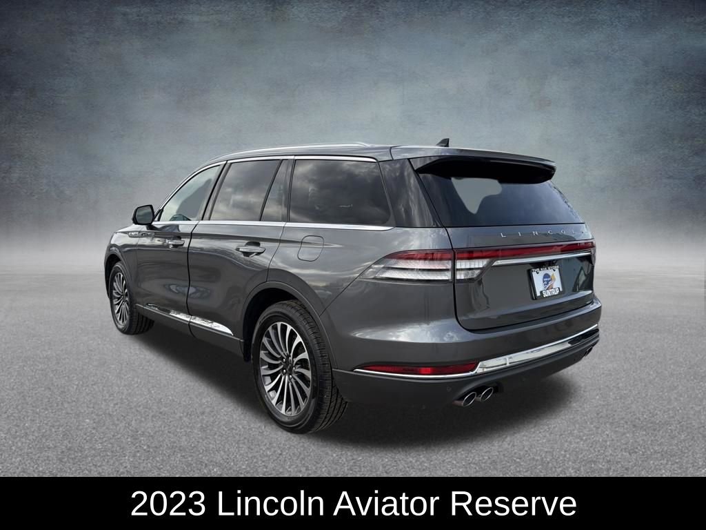 Used 2023 Lincoln Aviator Reserve video 3