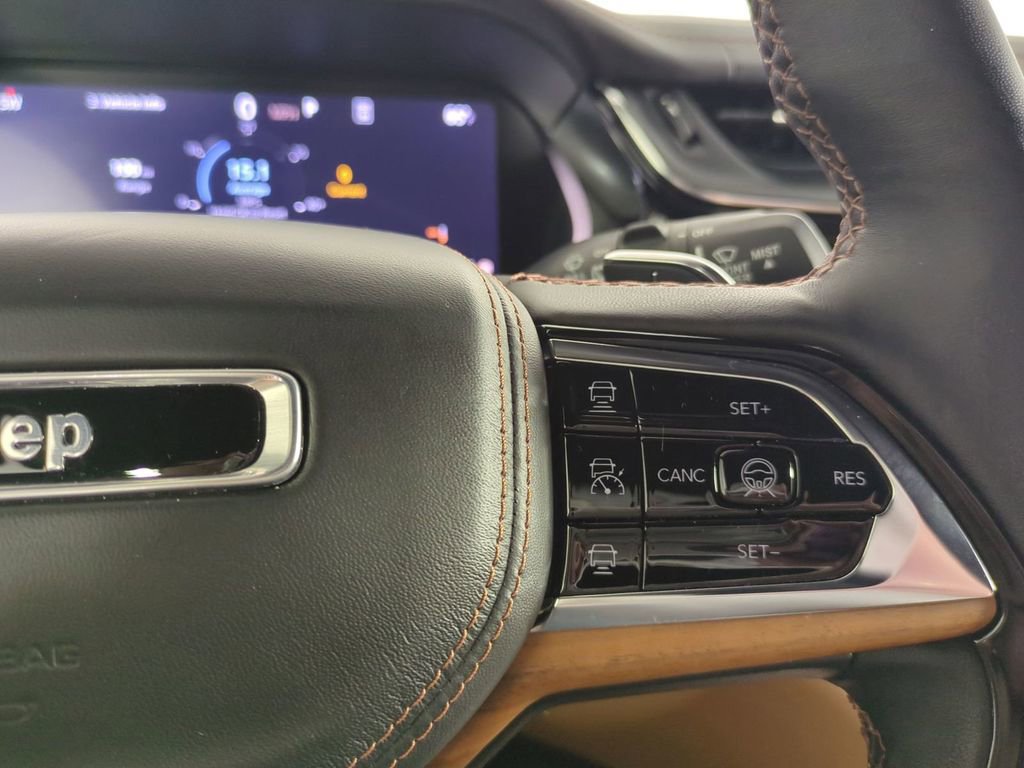 Used 2024 Jeep Grand Cherokee Summit image 34