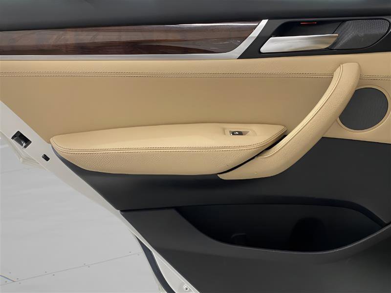 Used 2017 BMW X4 M40i image 11