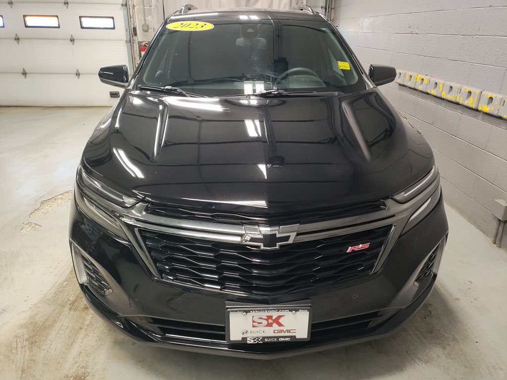 Used 2023 Chevrolet Equinox RS w/ LPO, Floor Liner Package FWD image 6