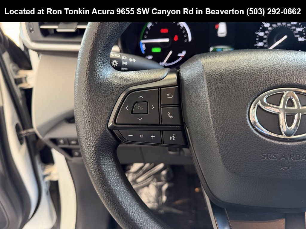 Used 2023 Toyota Sienna LE image 17