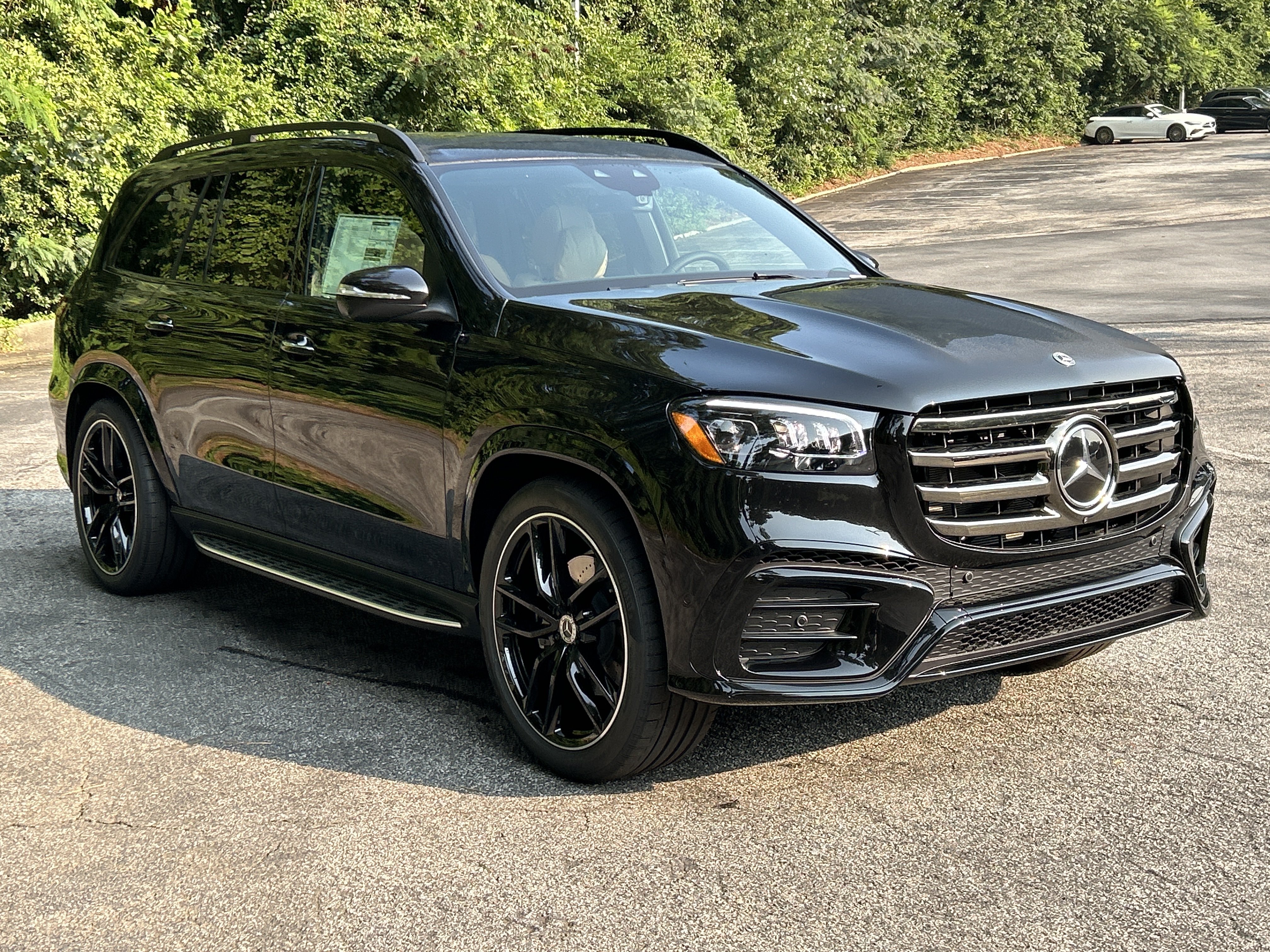 New 2026 Mercedes-Benz GLS 580 4MATIC image 4