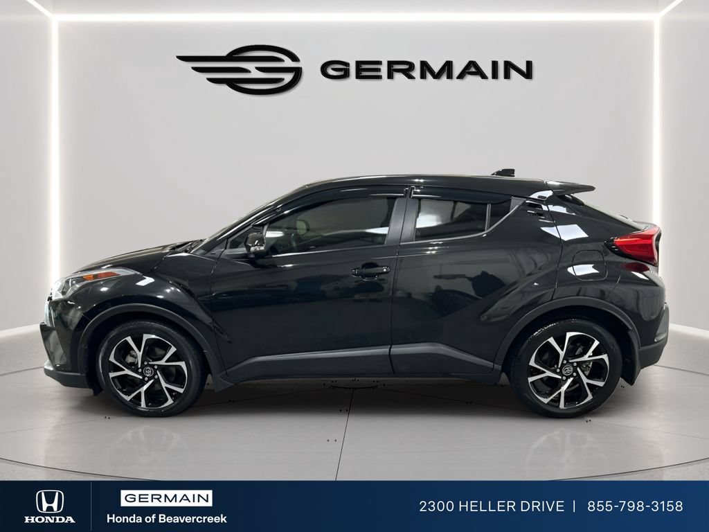 Used 2019 Toyota C-HR XLE FWD image 5