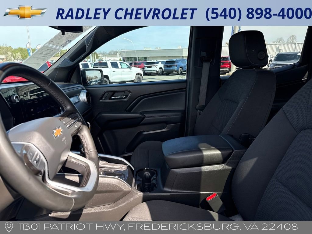 Used 2024 Chevrolet Colorado LT w/ LT Convenience Package image 3