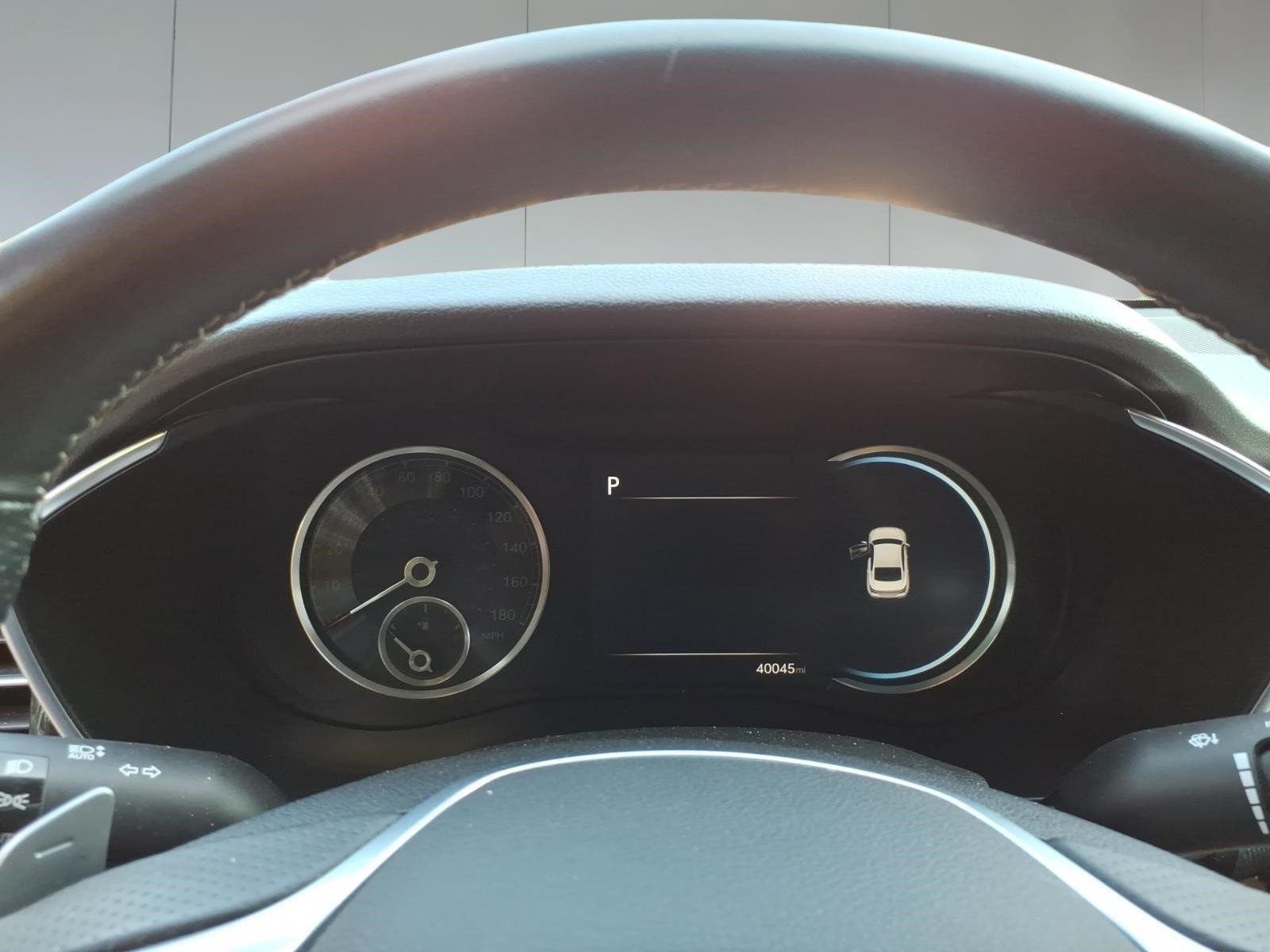 Used 2025 Genesis G70 2.5T AWD/4WD image 13