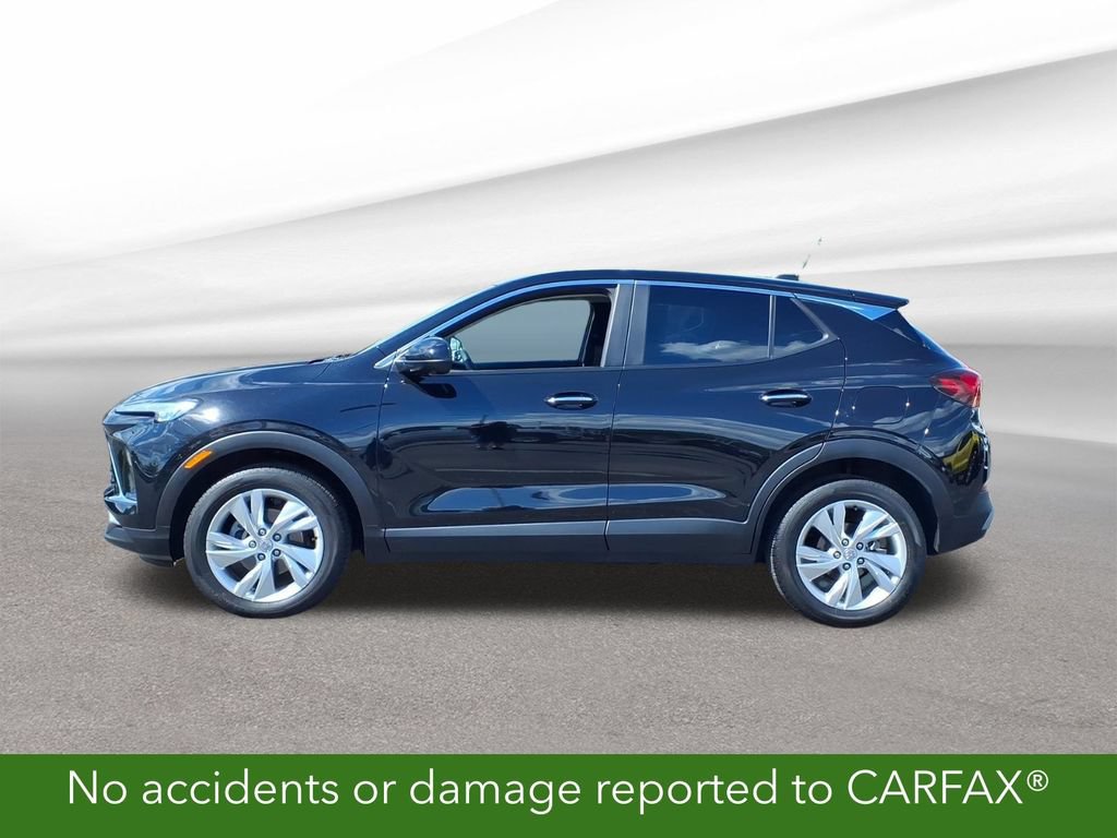 Certified 2024 Buick Encore GX Preferred w/ Comfort Package FWD image 2