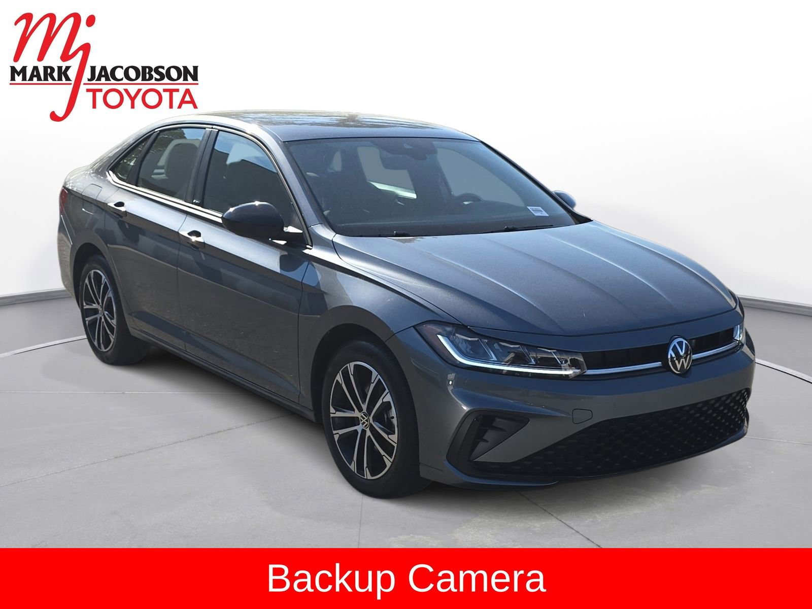 Used 2025 Volkswagen Jetta Sport image 4