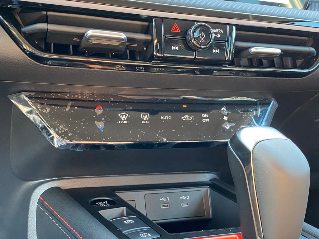 New 2025 Nissan Kicks SR image 27