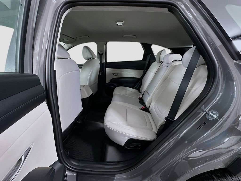 New 2026 Hyundai Tucson SE image 16