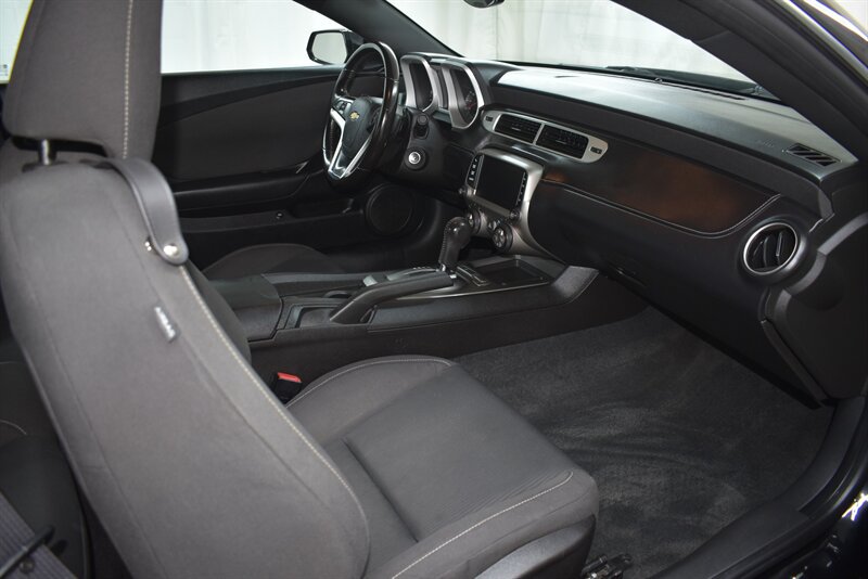 Used 2015 Chevrolet Camaro LT w/ 1LT Preferred Package RWD image 20