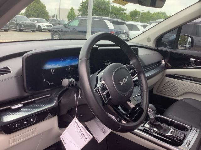Used 2024 Kia Carnival SX Prestige FWD image 15