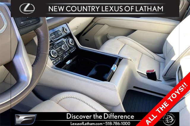 Used 2023 GMC Yukon Denali image 13