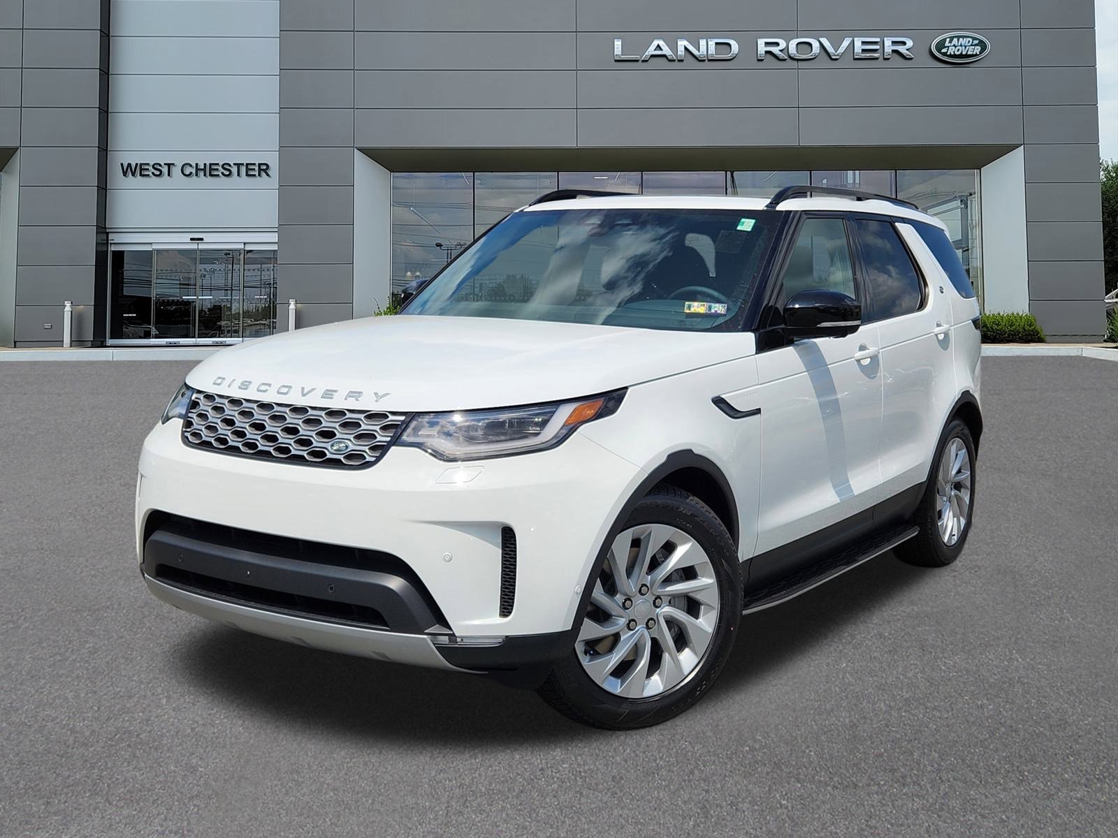 New 2025 Land Rover Discovery S