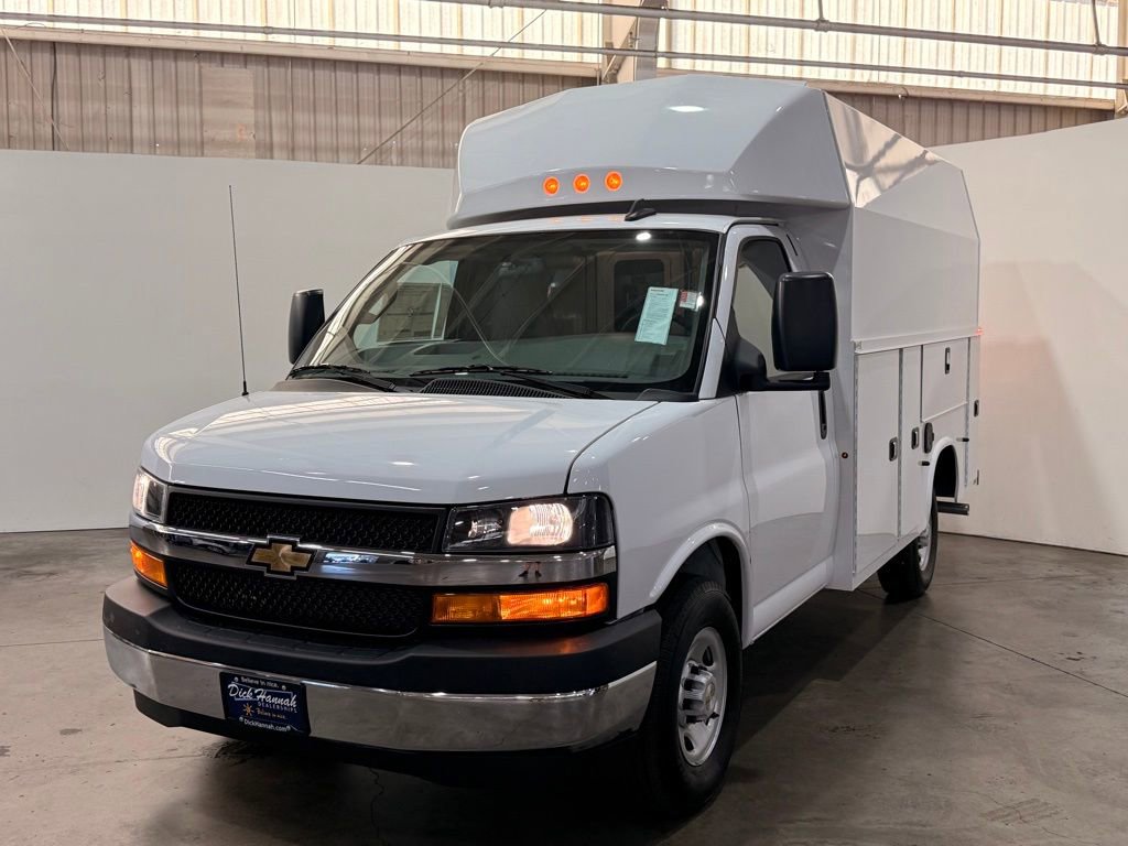 New 2025 Chevrolet Express 3500 w/ Power Convenience Package