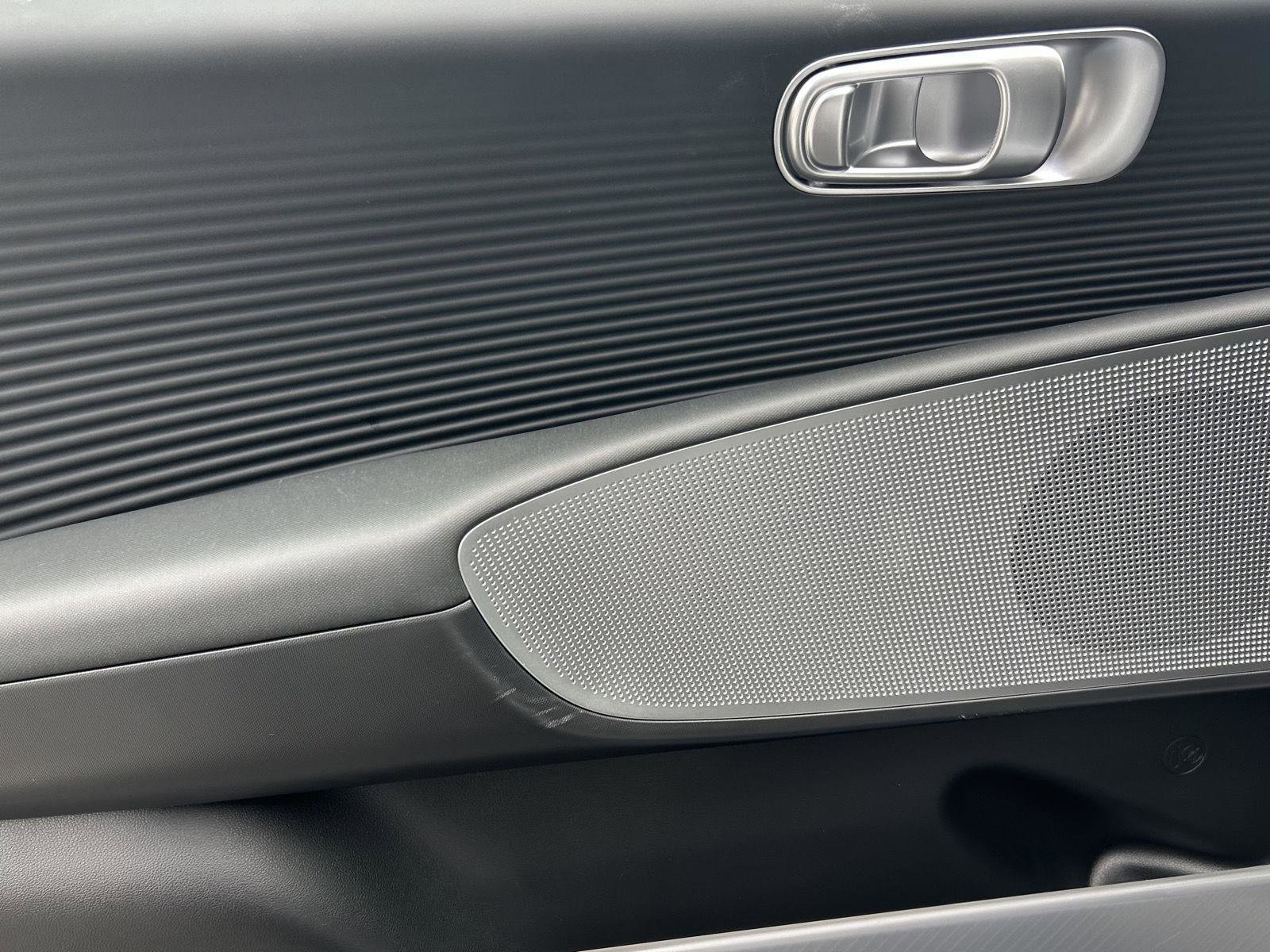 Certified 2023 Hyundai Ioniq 6 SE image 13