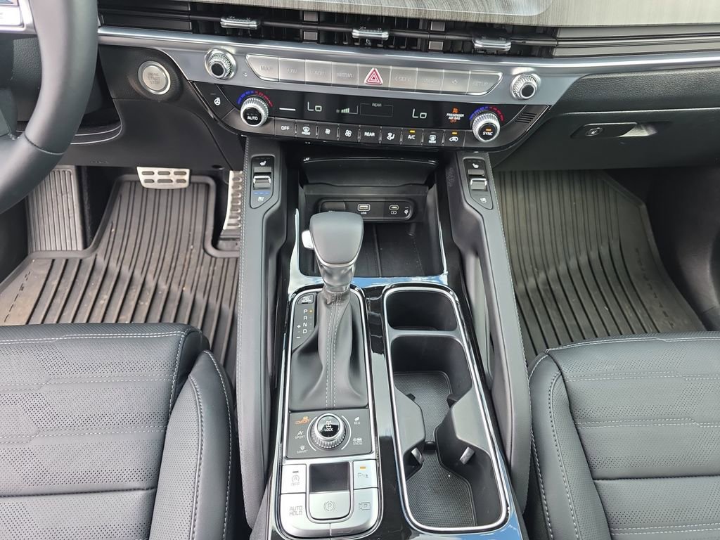 Used 2025 Kia Telluride SX Prestige image 11