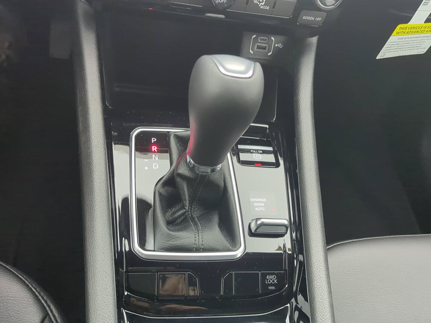New 2026 Jeep Compass Latitude AWD/4WD image 26